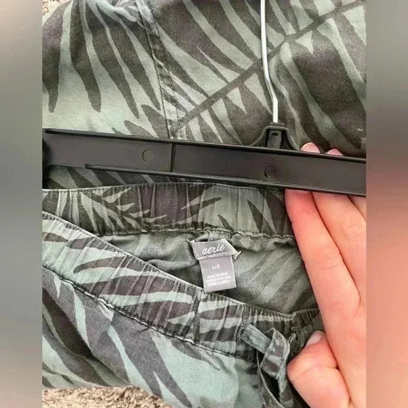 American eagle palm print green drawstring shorts size large - Picture 5 of 5